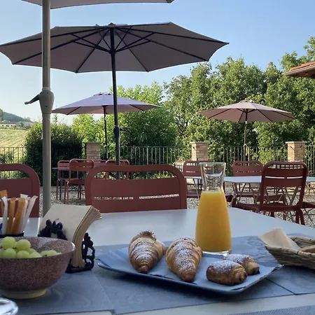 La Corte Nascosta بيت ضيافة