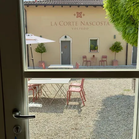 Pensjonat La Corte Nascosta 3*