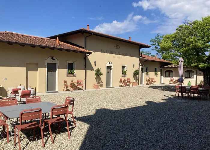 La Corte Nascosta 3*